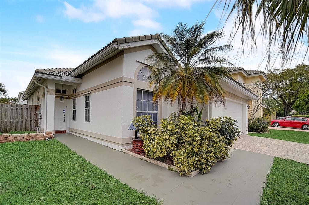 HOLIDAY SPRINGS EAST - Residential