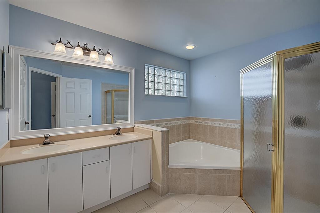 HOLIDAY SPRINGS EAST - Residential