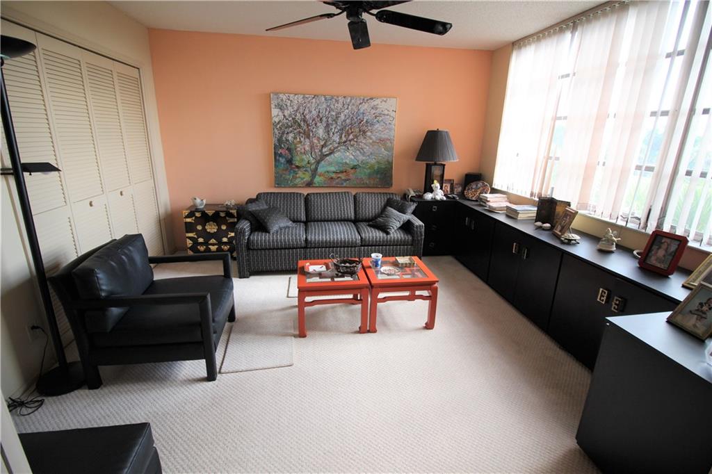 PALM AIRE COUNTRY CLUB - Residential
