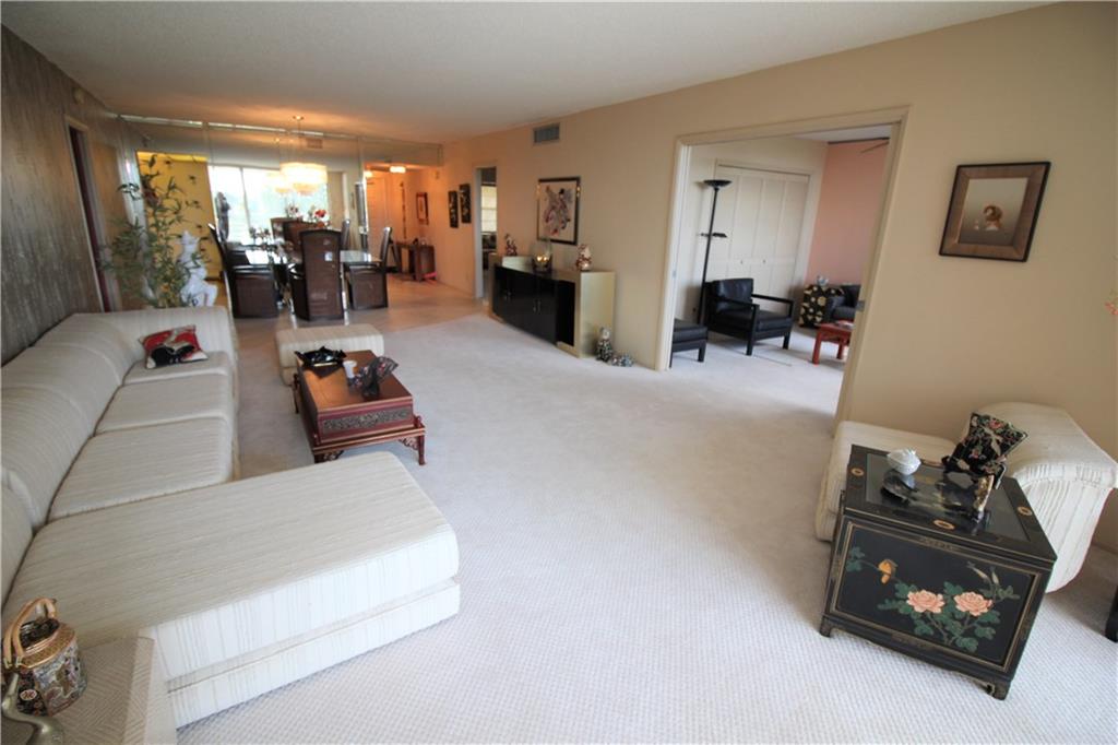 PALM AIRE COUNTRY CLUB - Residential