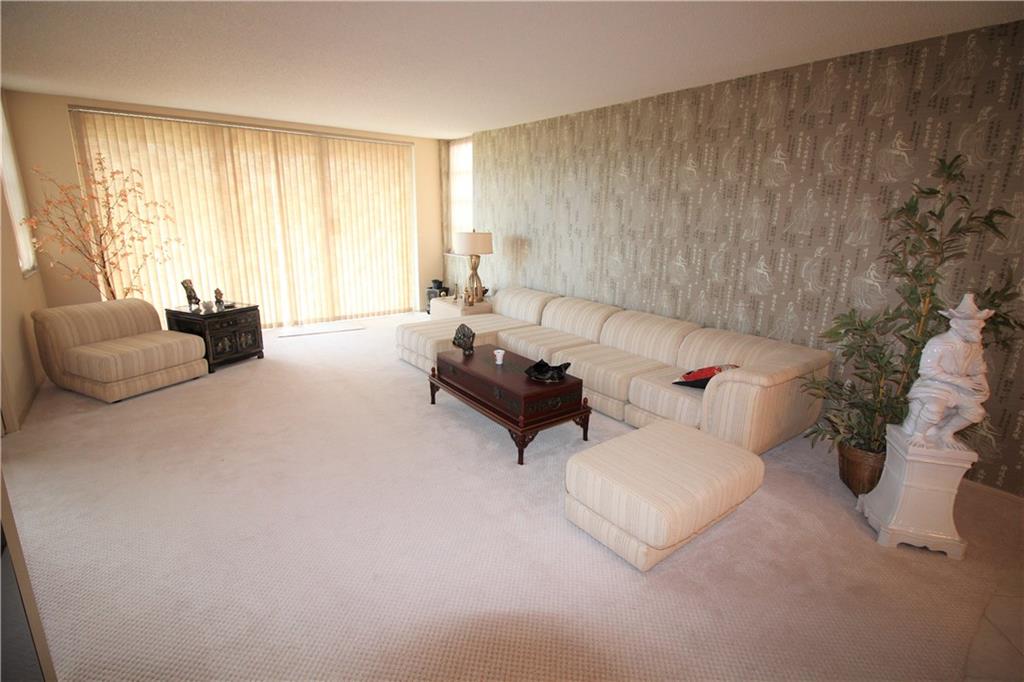 PALM AIRE COUNTRY CLUB - Residential