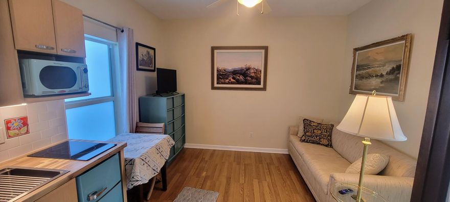 This apartment is attached to my single family pool home with its own entrance. It's located in upscale Rocky Point. The Studio is newly updated with fully darkening Draperies and hurricane impact windows and doors keep it quiet and dark.  Included in the rent are: water, sewer, new Roku TV, cooking utensils 2 pots, fry pan, coffee maker, air fryer toaster oven, induction cook-top, dishes, flat ware, a roll of paper towels, 4 cloth dish towels, 5 rolls of TP, 2 new sets of sheets. 2 new goose down feather pillows, 2 bath towels, 2 bathroom hand towels, floor mats a can of coffee and a box of tea. Limited drop of laundry and maid service is also included.   3 months rental minimum.