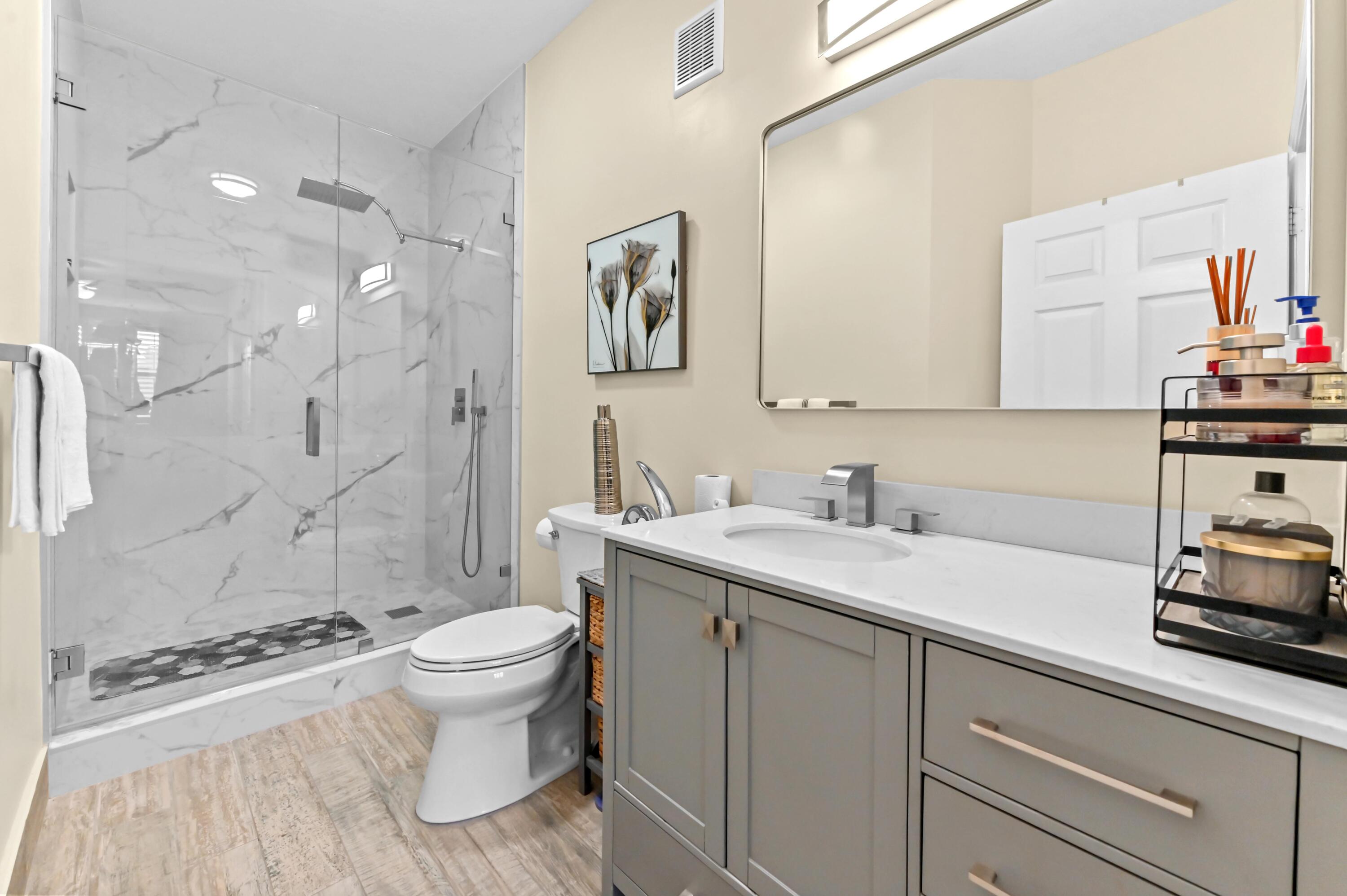 MAGNOLIA BAY - Residential