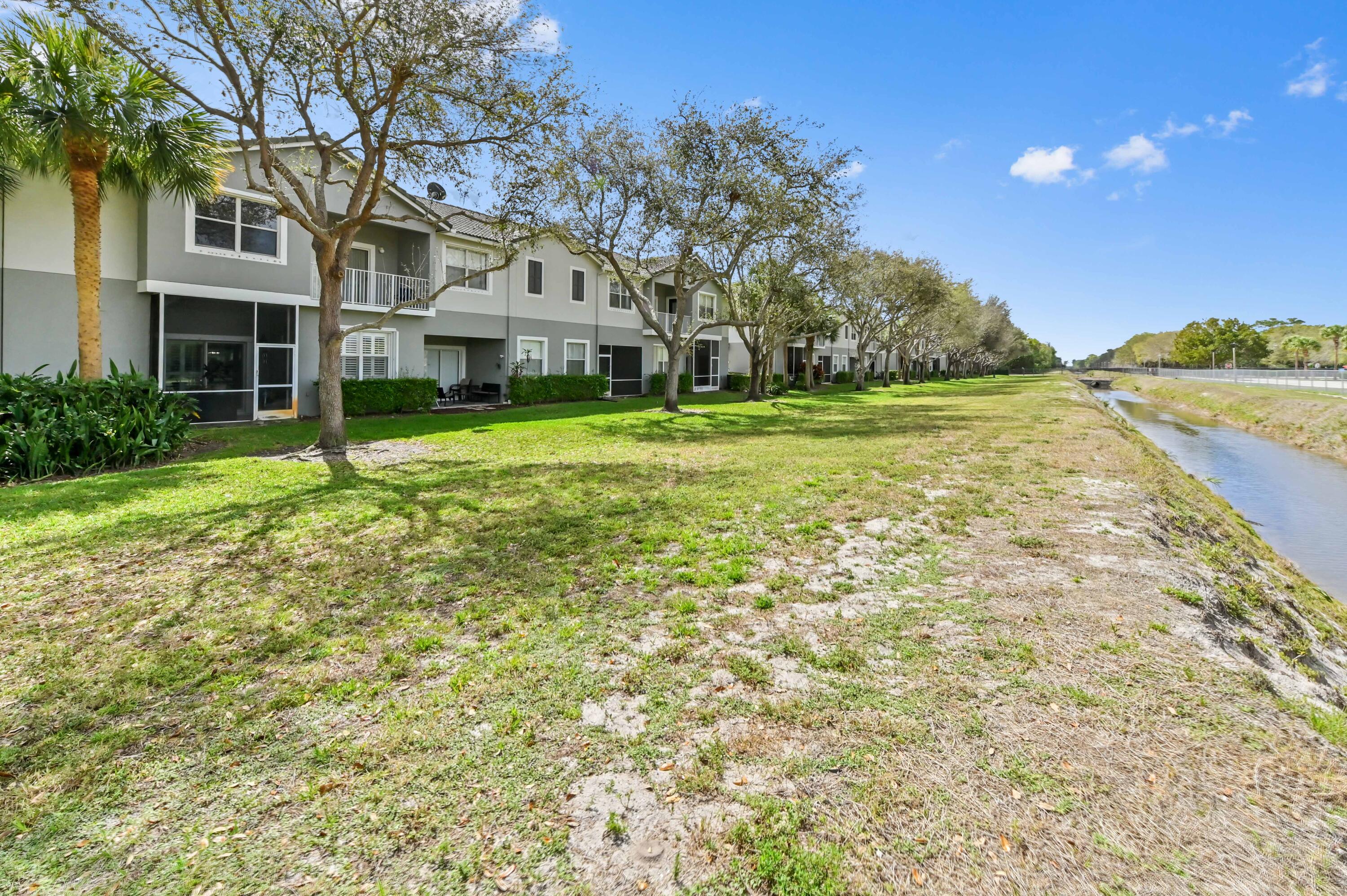 MAGNOLIA BAY - Residential