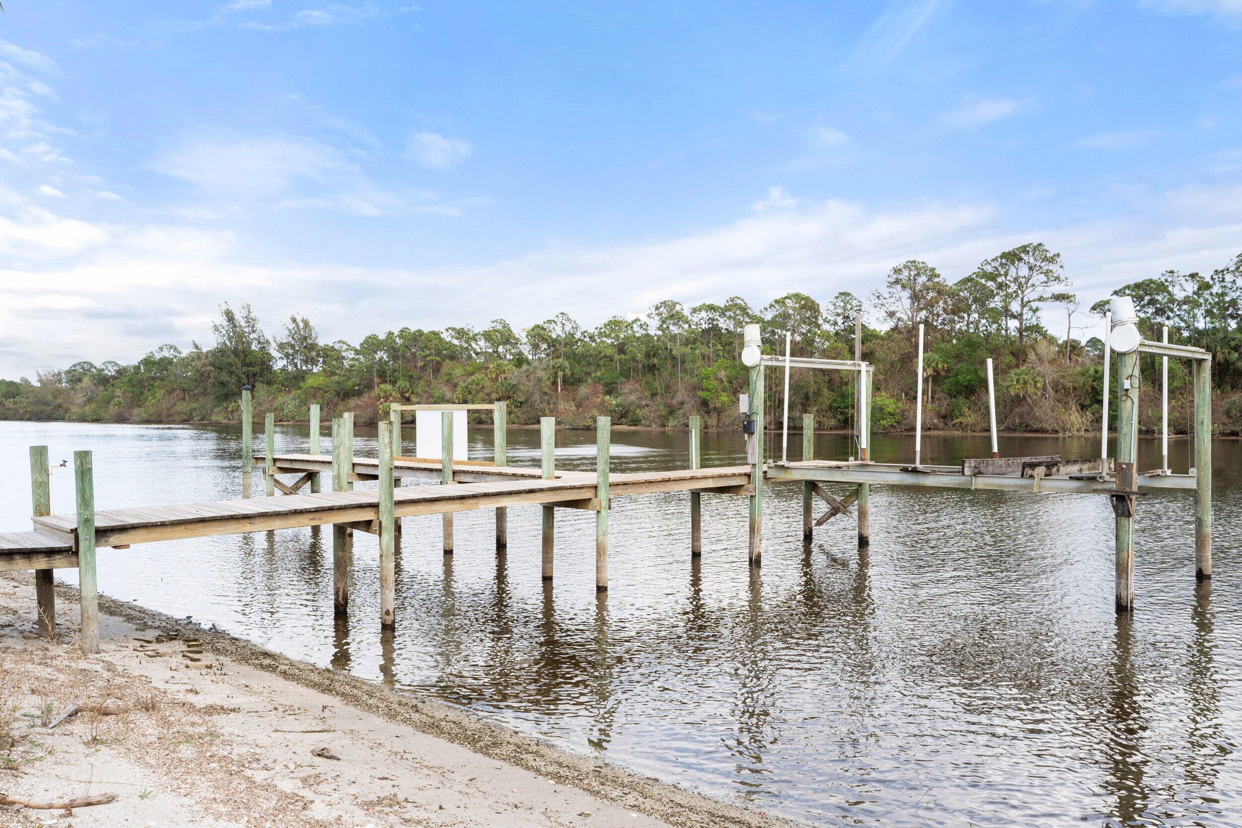 GREENRIDGE ESTATES - Land