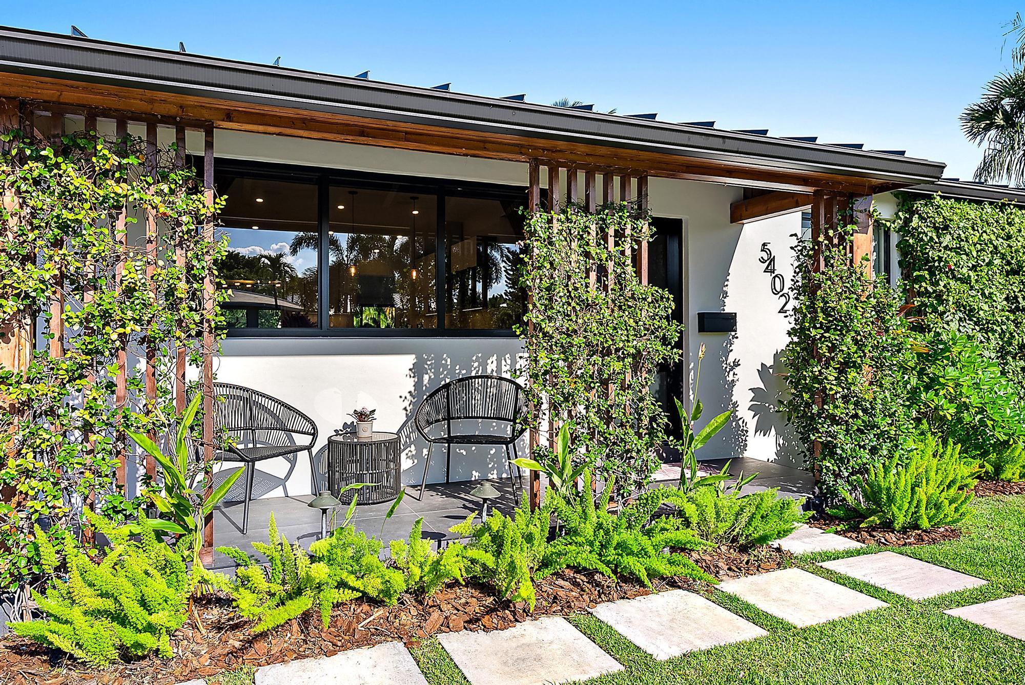 LITTLE RANCHES - Residential