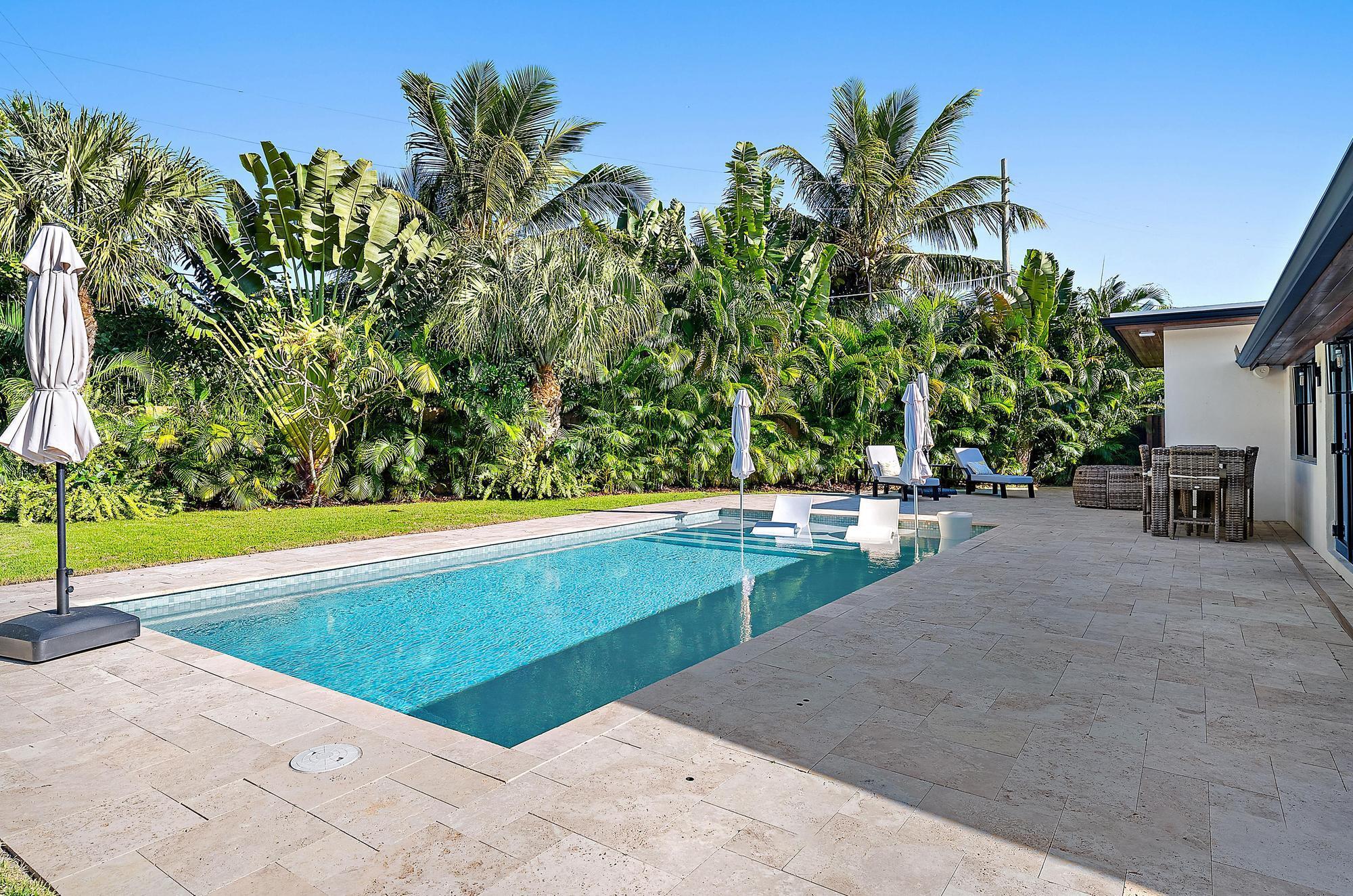 LITTLE RANCHES - Residential