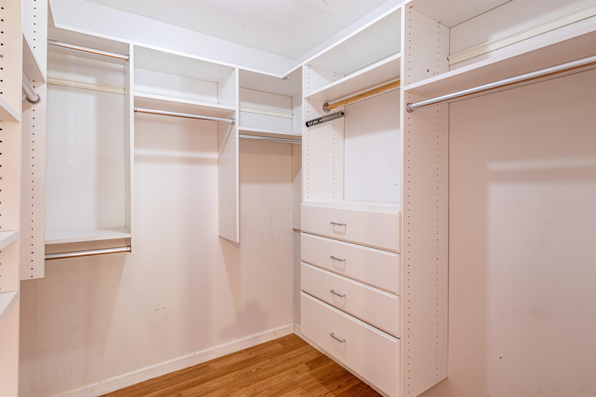 HARBOUR CLUB - Residential Lease