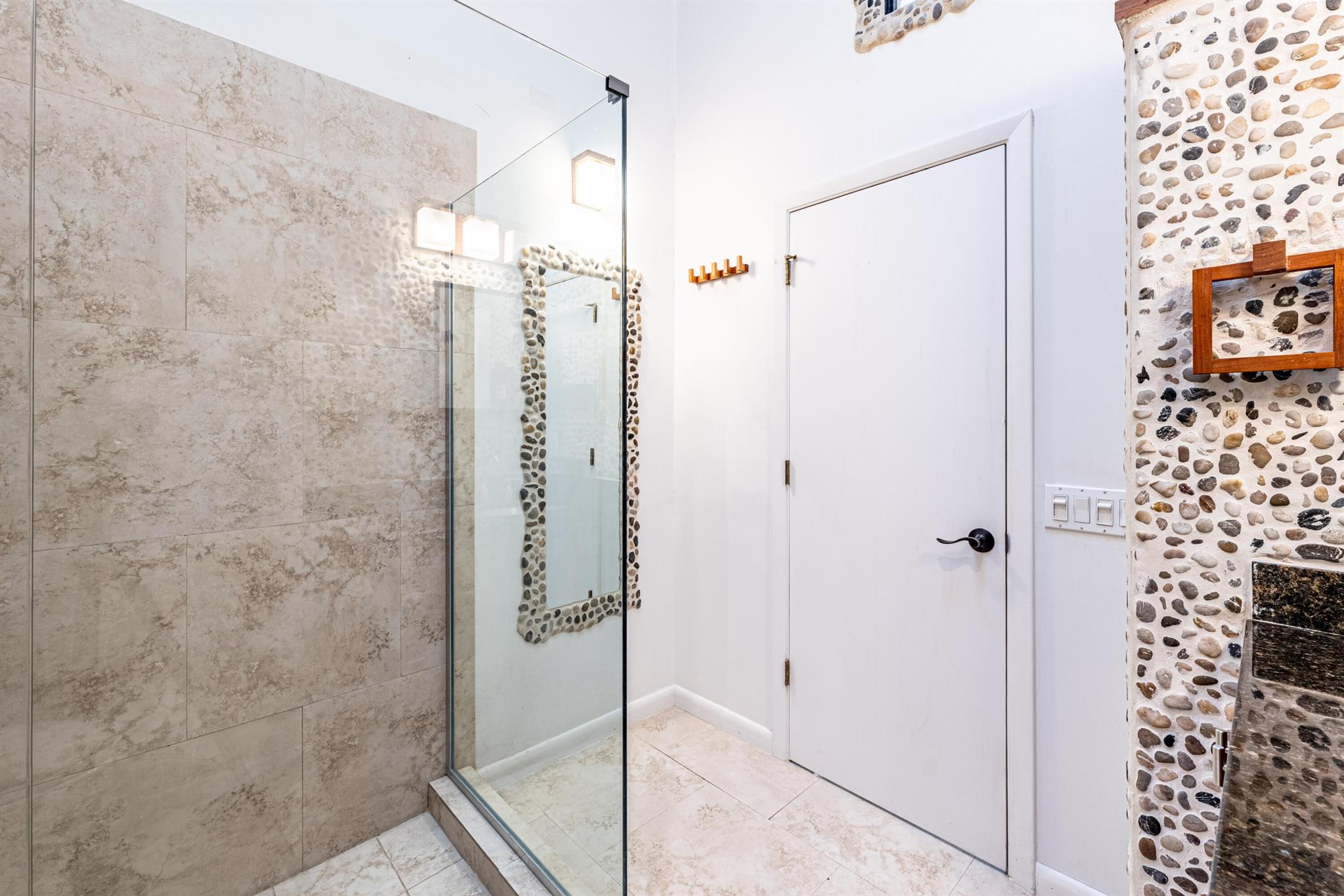 HARBOUR CLUB - Residential Lease