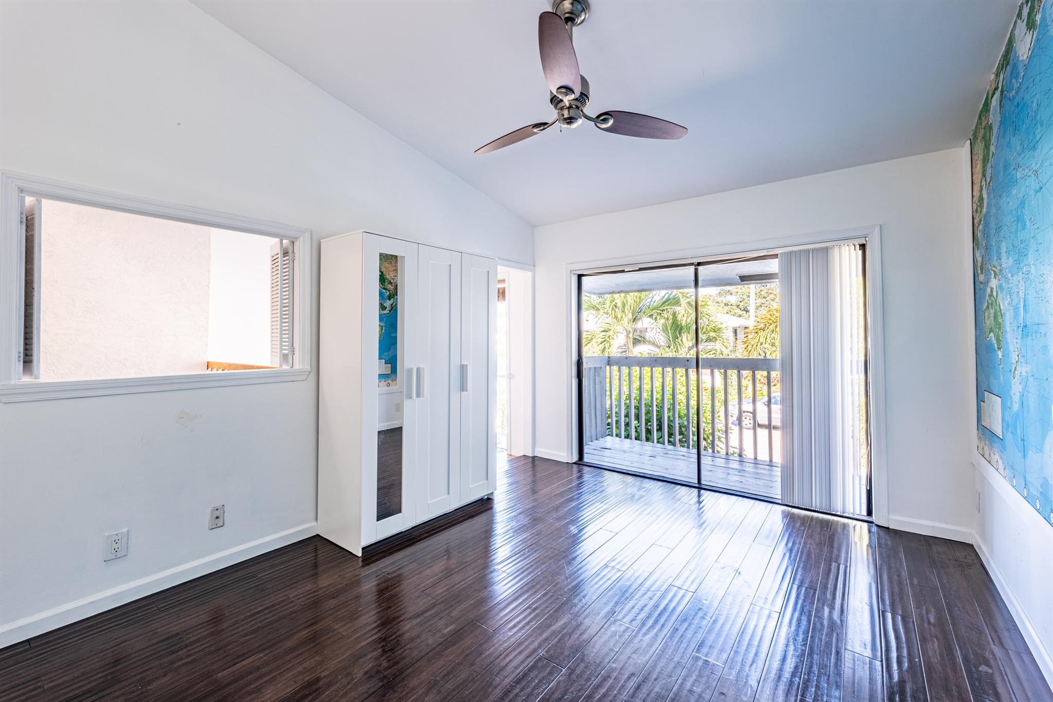 HARBOUR CLUB - Residential Lease