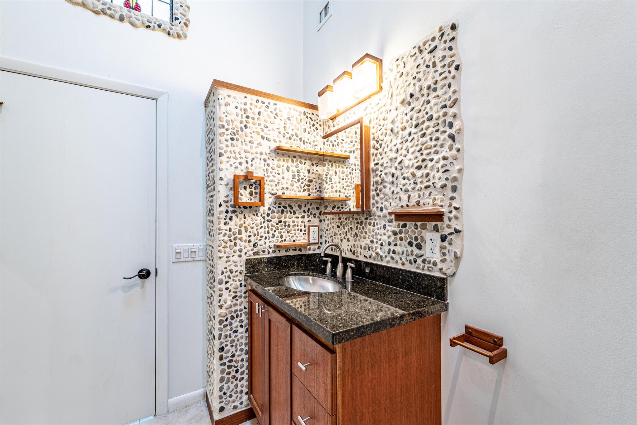 HARBOUR CLUB - Residential Lease