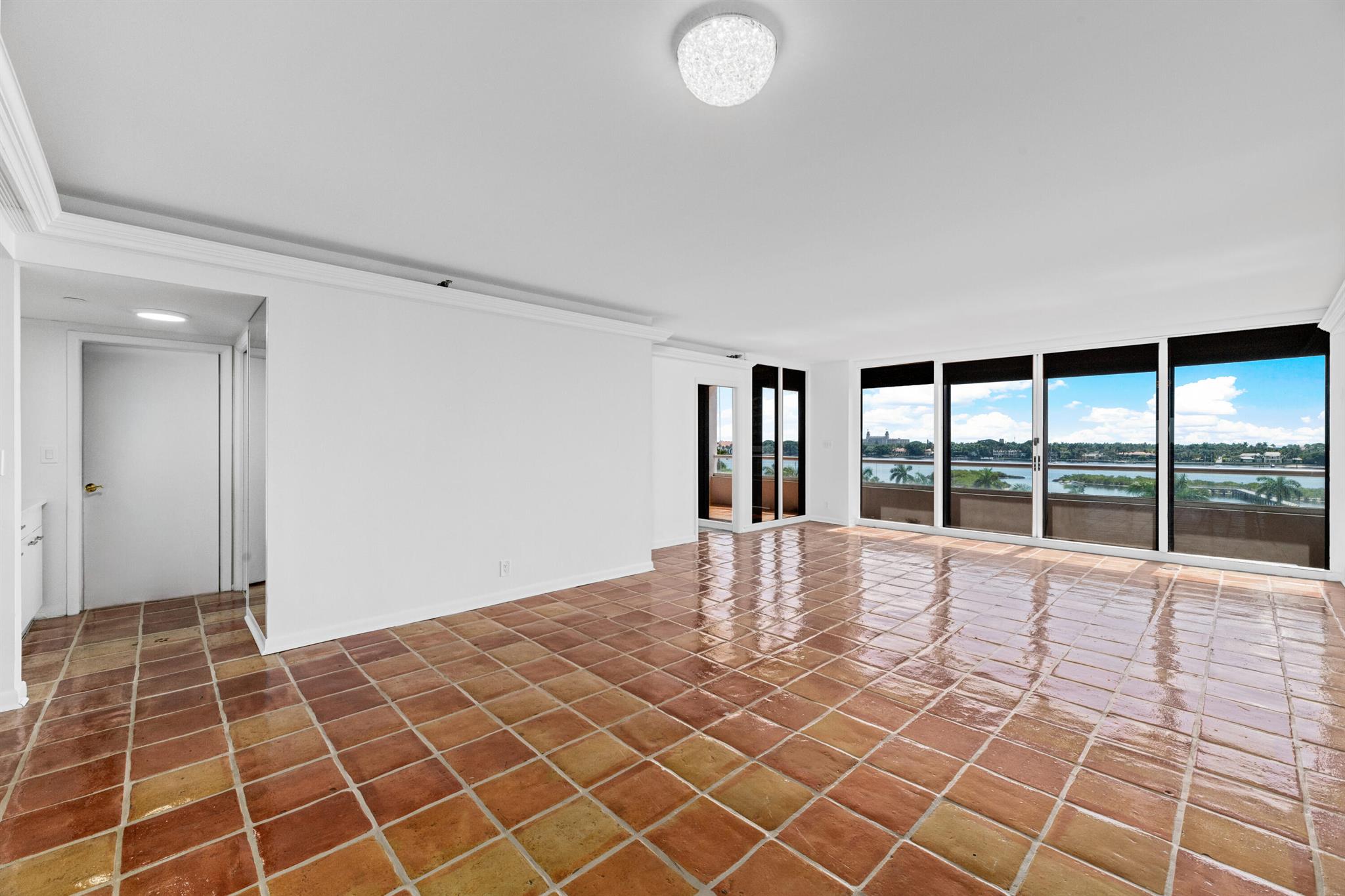 Exceptional 2-bedroom, 2-bath residence at The Plaza with breathtaking direct views of Palm Beach, The Breakers, theFlagler Museum, and the Intracoastal Waterway from the 6th floor. The Plaza is undergoing a full modernisation, includingrefreshed amenities and a re-envisioned exterior. This light-filled home offers a spacious split-bedroom layout and ampleclosets. Residents enjoy 24-hour concierge, valet, rooftop pools, fitness-center, sauna, tennis, pickleball, dog park plus indoorpet relief comfort area, and a vibrant social calendar. Ideally located across from Palm Beach and minutes to CityPlace (TheSquare), Clematis Street, dining, and cultural venues.