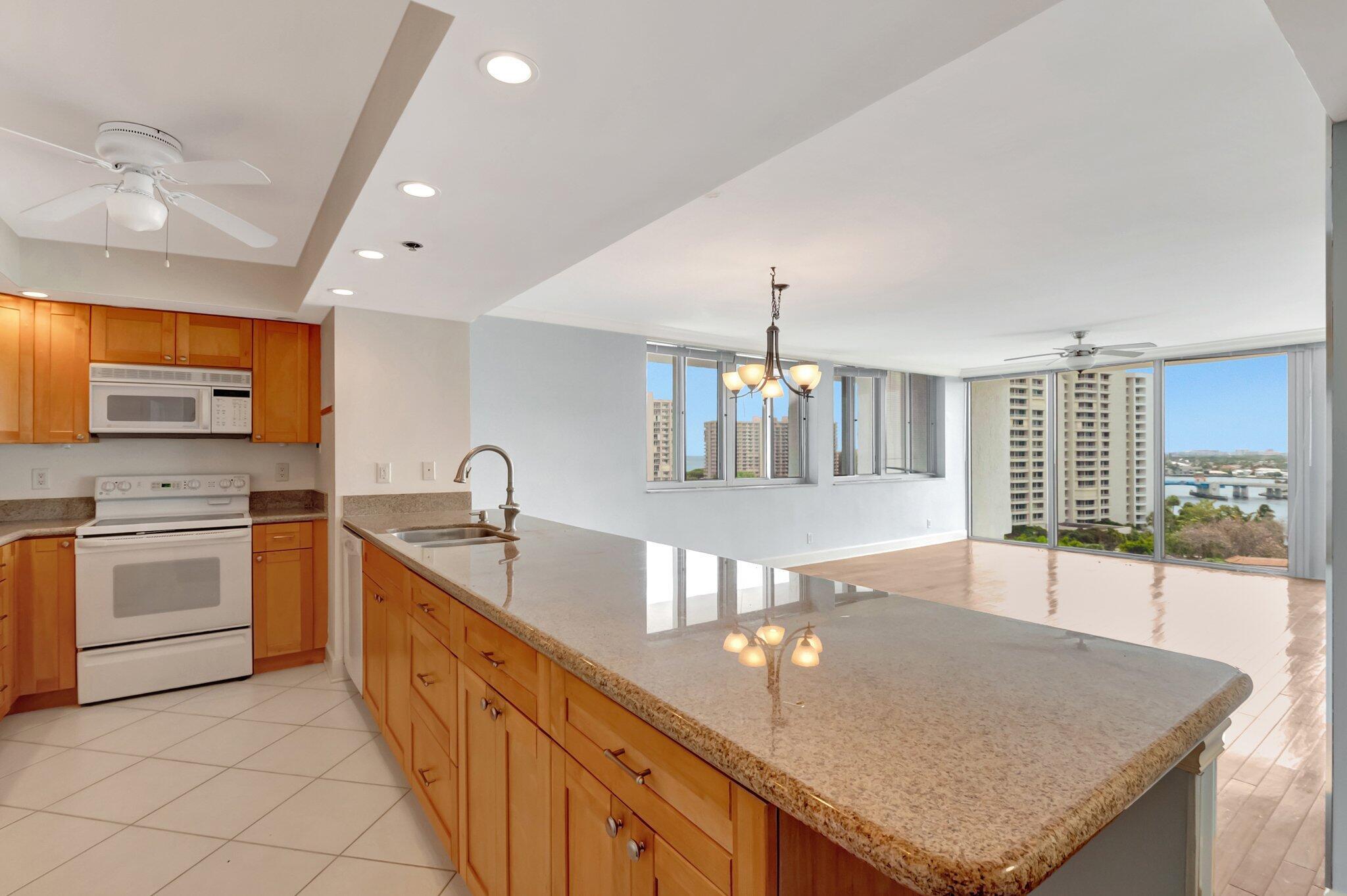 ABERDEEN ARMS CONDO - Residential
