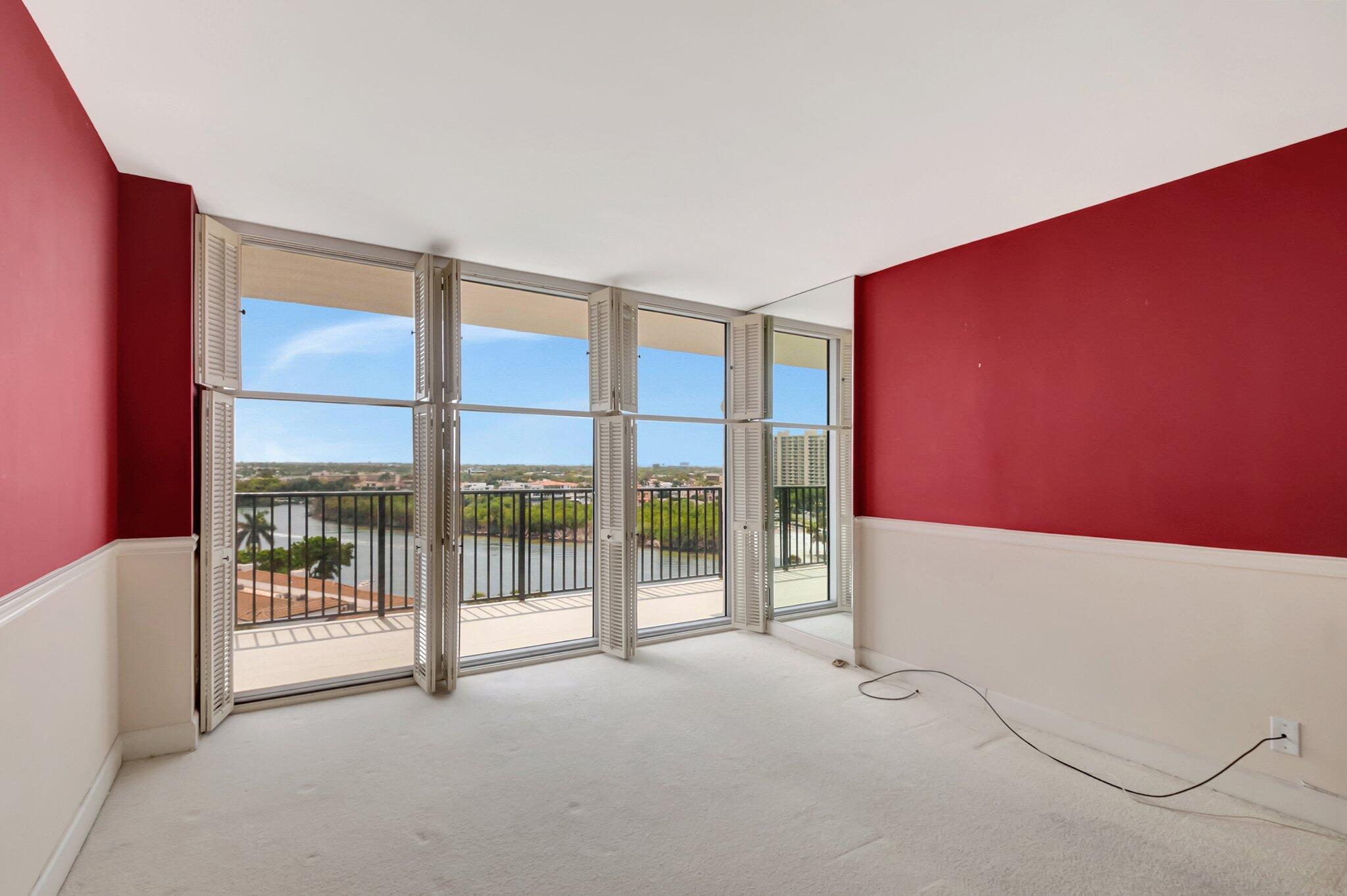 ABERDEEN ARMS CONDO - Residential