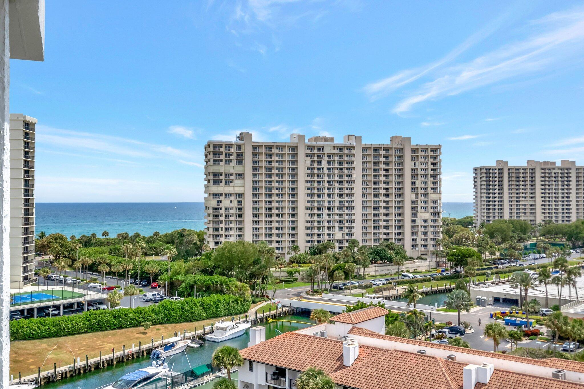 ABERDEEN ARMS CONDO - Residential
