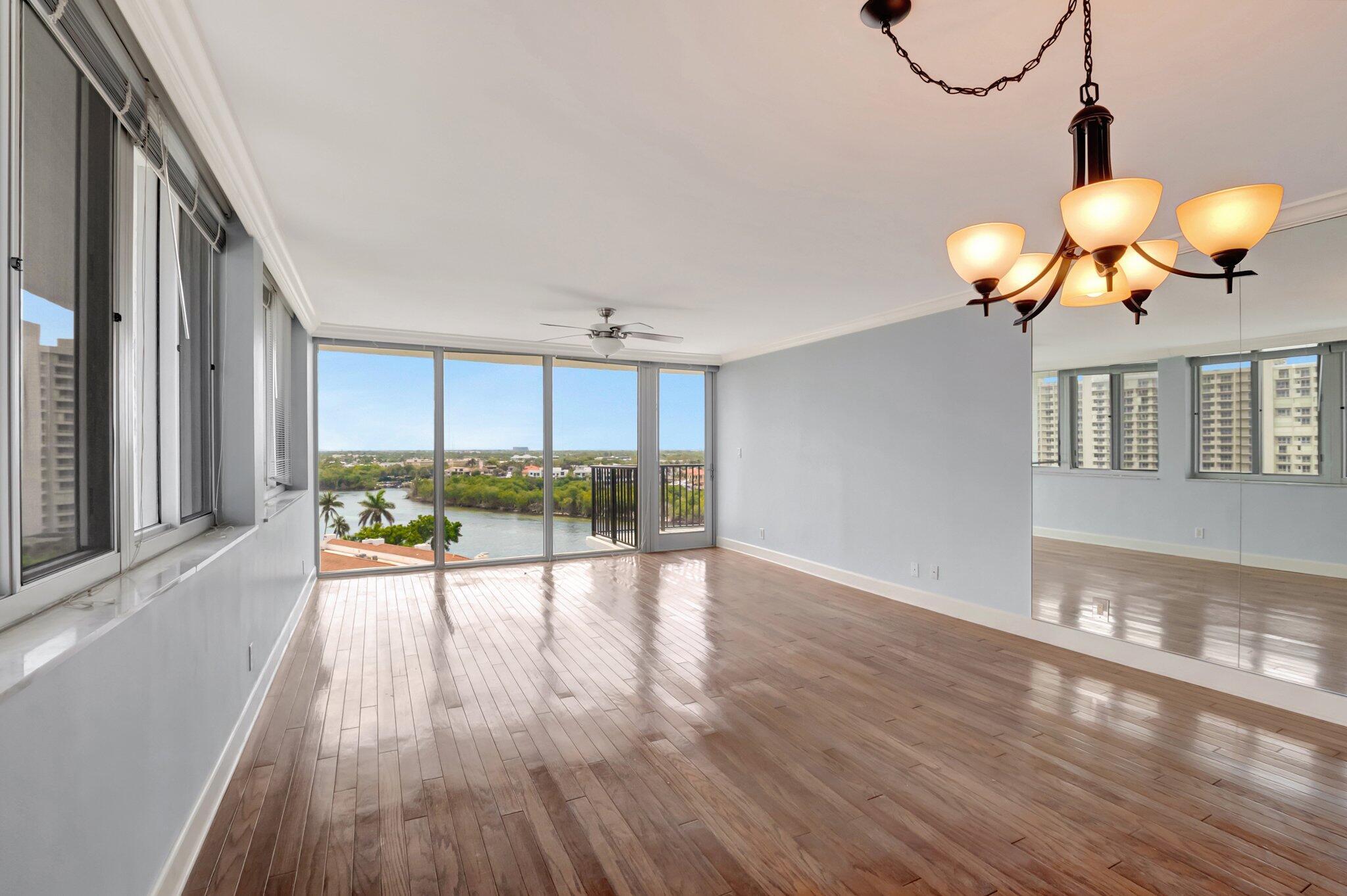 ABERDEEN ARMS CONDO - Residential