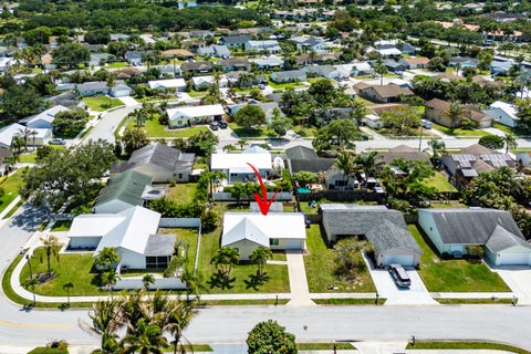 Tiny photo for 105 Banyan Circle, Jupiter, FL 33458 (MLS # B26025444)