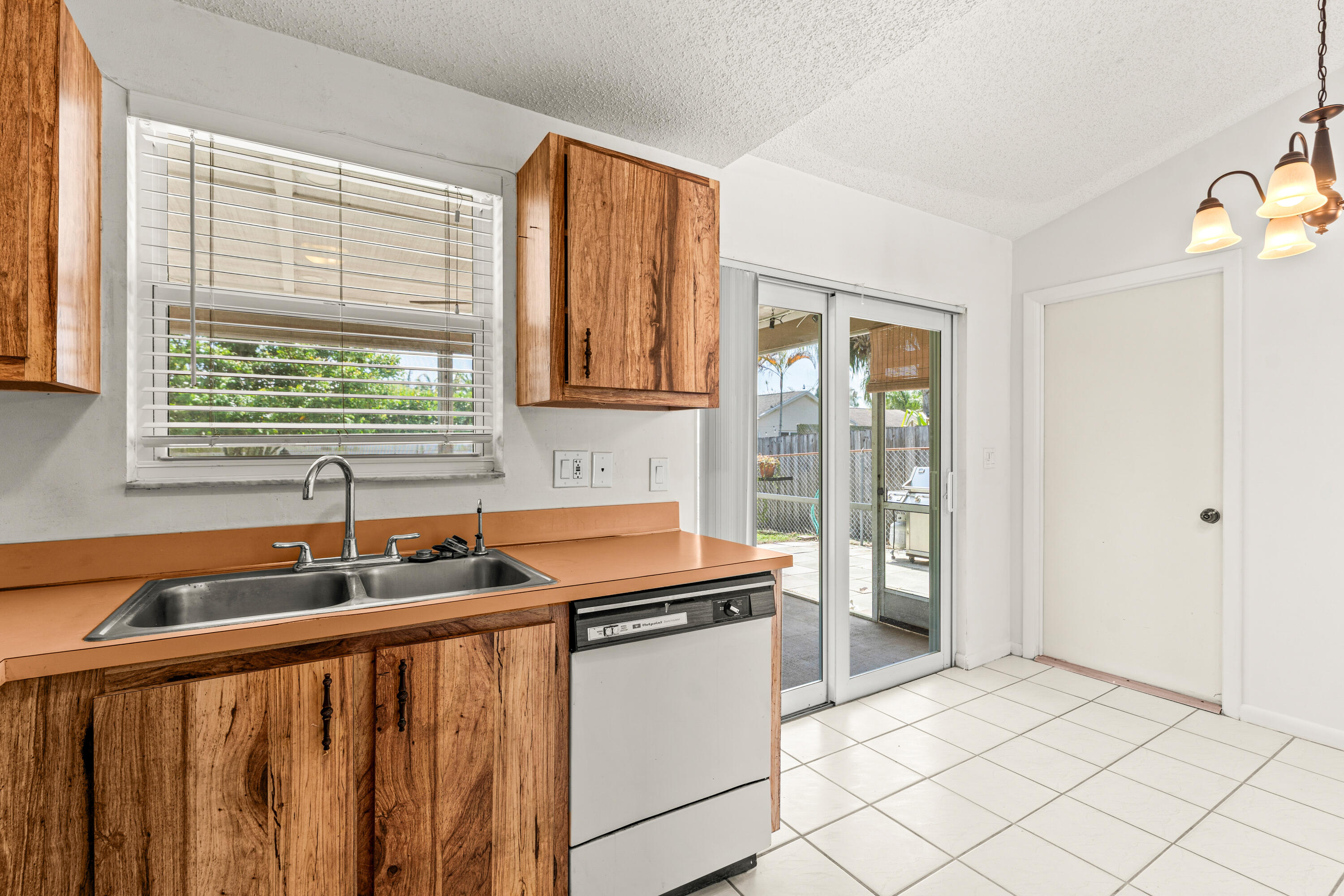JUPITER VILLAGE PH III - Residential