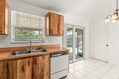 Tiny photo for 105 Banyan Circle, Jupiter, FL 33458 (MLS # B26025444)
