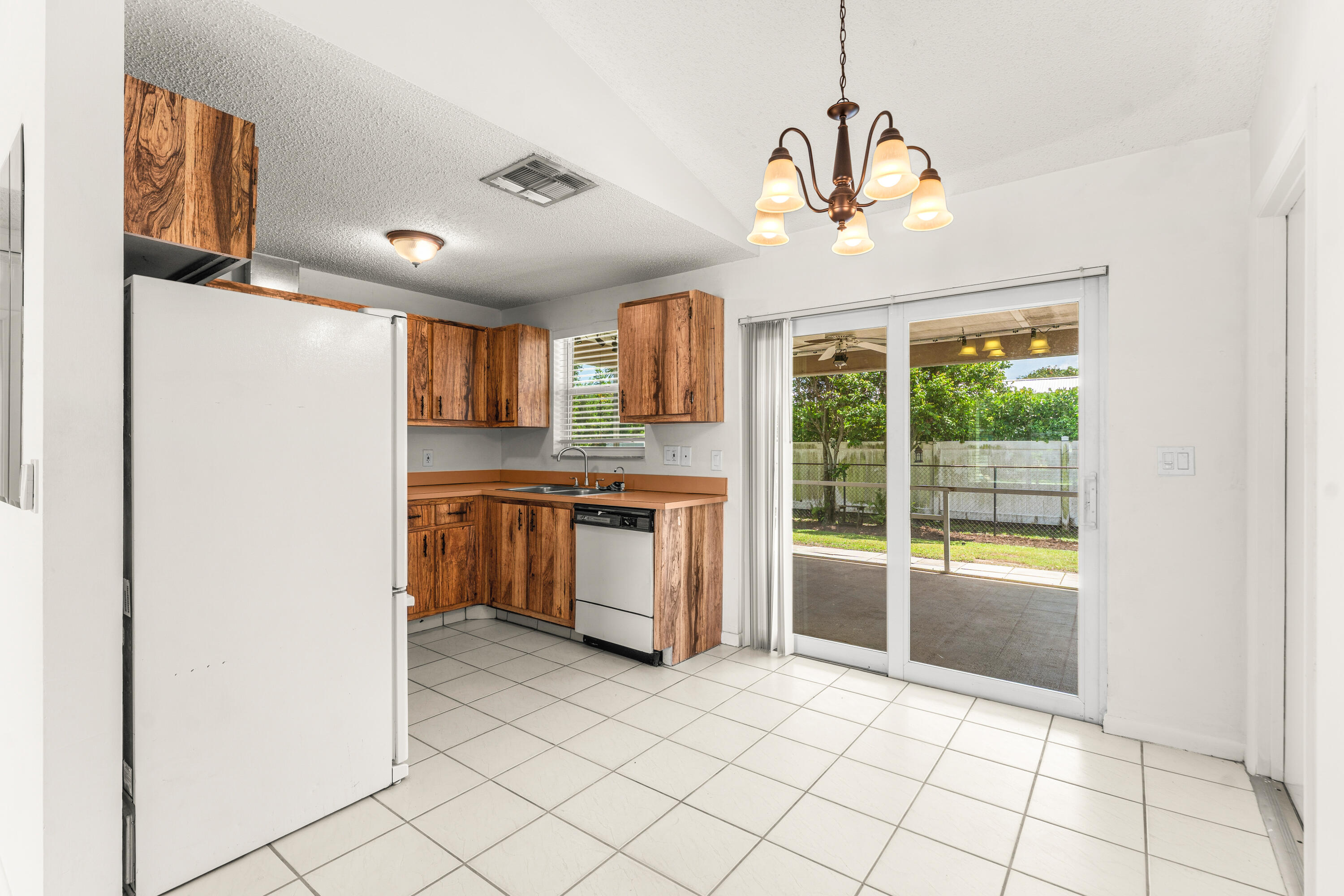 JUPITER VILLAGE PH III - Residential