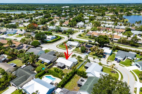 Tiny photo for 105 Banyan Circle, Jupiter, FL 33458 (MLS # B26025444)