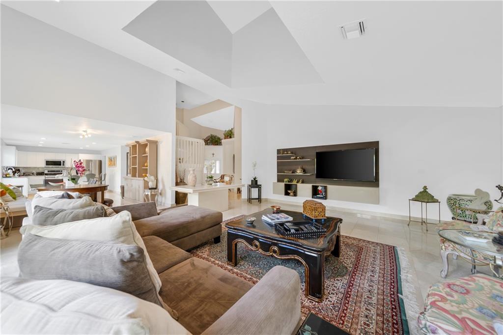 Palm-Aire Oaks Course Est - Residential