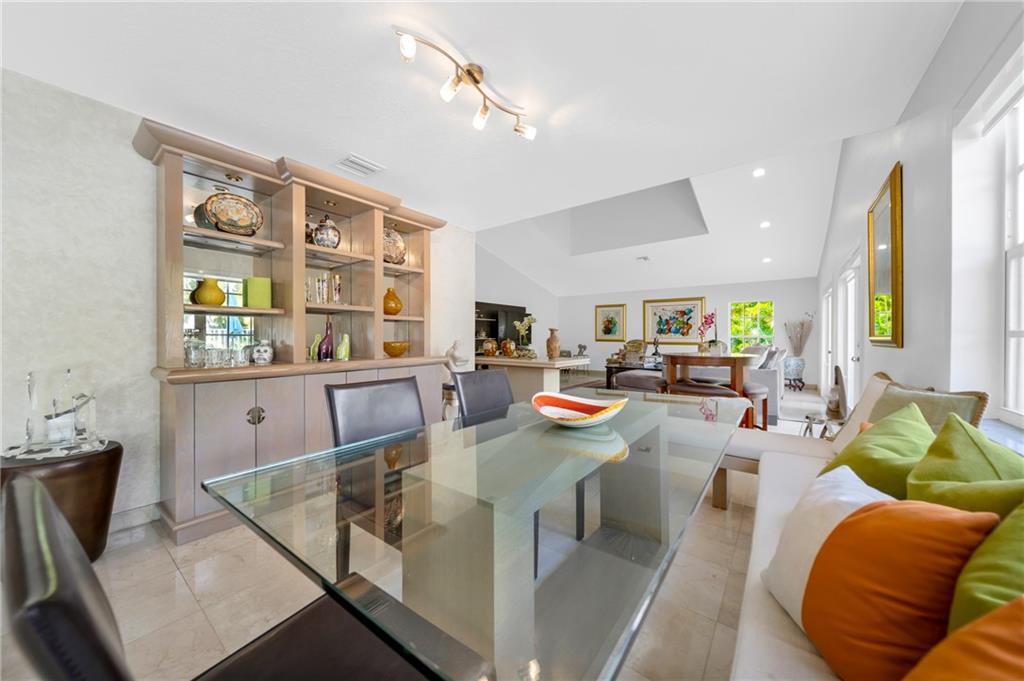 Palm-Aire Oaks Course Est - Residential