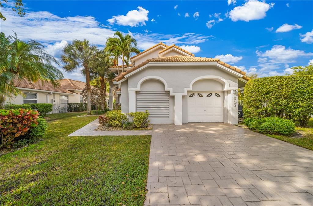 Palm-Aire Oaks Course Est - Residential