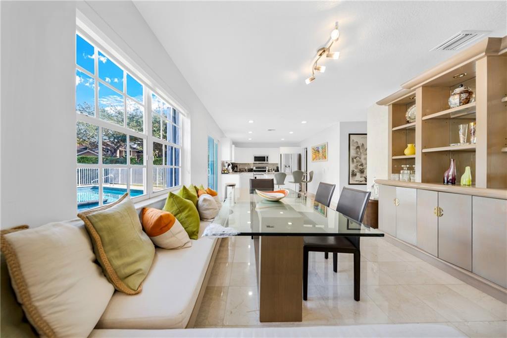 Palm-Aire Oaks Course Est - Residential