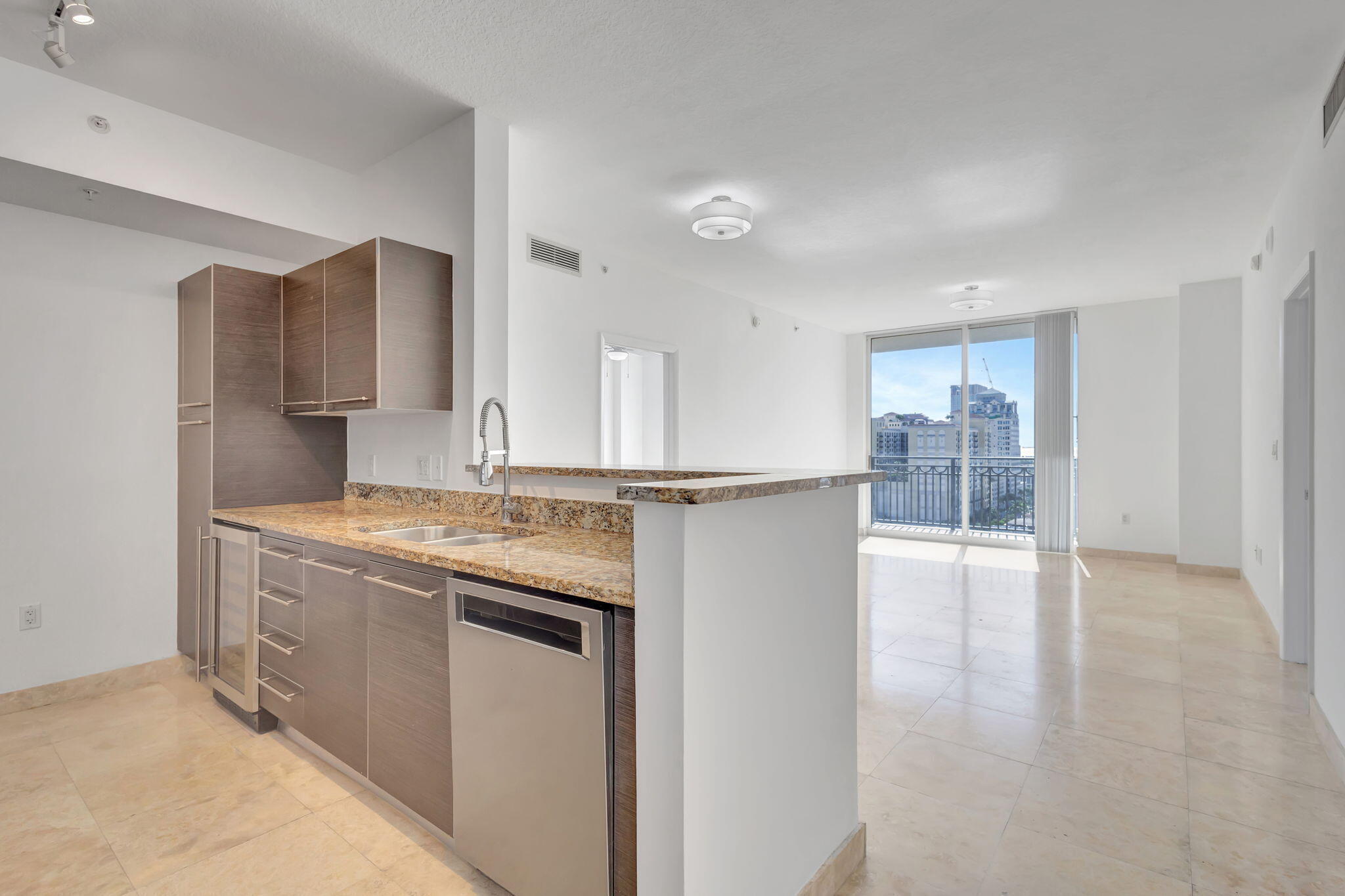 550 Okeechobee Boulevard 1619