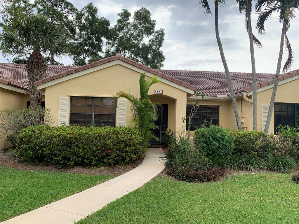 Photo of 6827 Bridlewood Court, Boca Raton, FL 33433 (MLS # R10974884)
