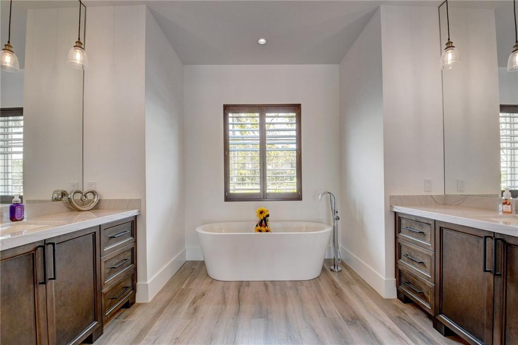 Acreage & Unrec - Residential