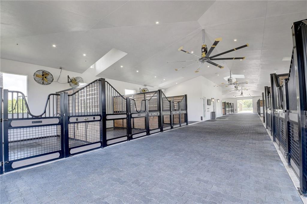 Acreage & Unrec - Residential