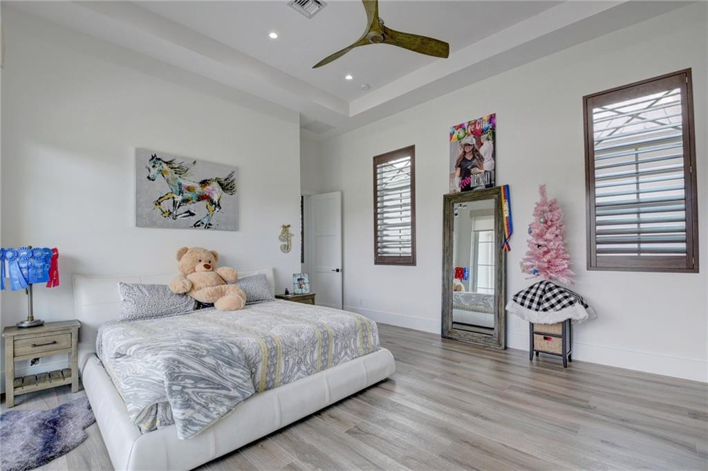 Acreage & Unrec - Residential