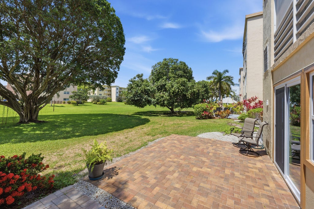 Photo of 330 NE 26th Avenue #112, Boynton Beach, FL 33435 (MLS # B26029763)