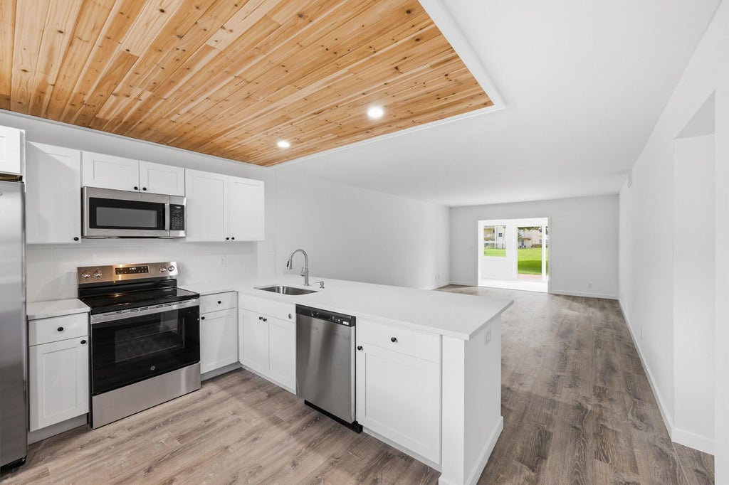 Photo of 330 NE 26th Avenue #112, Boynton Beach, FL 33435 (MLS # B26029763)