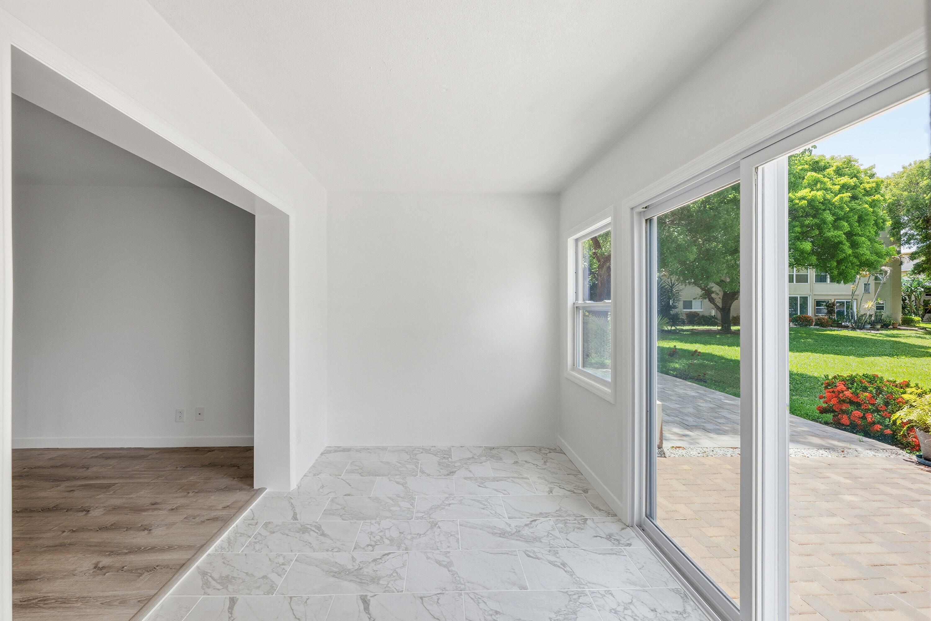 VILLAGE ROYALE FOREST GREEN CONDO - Residential