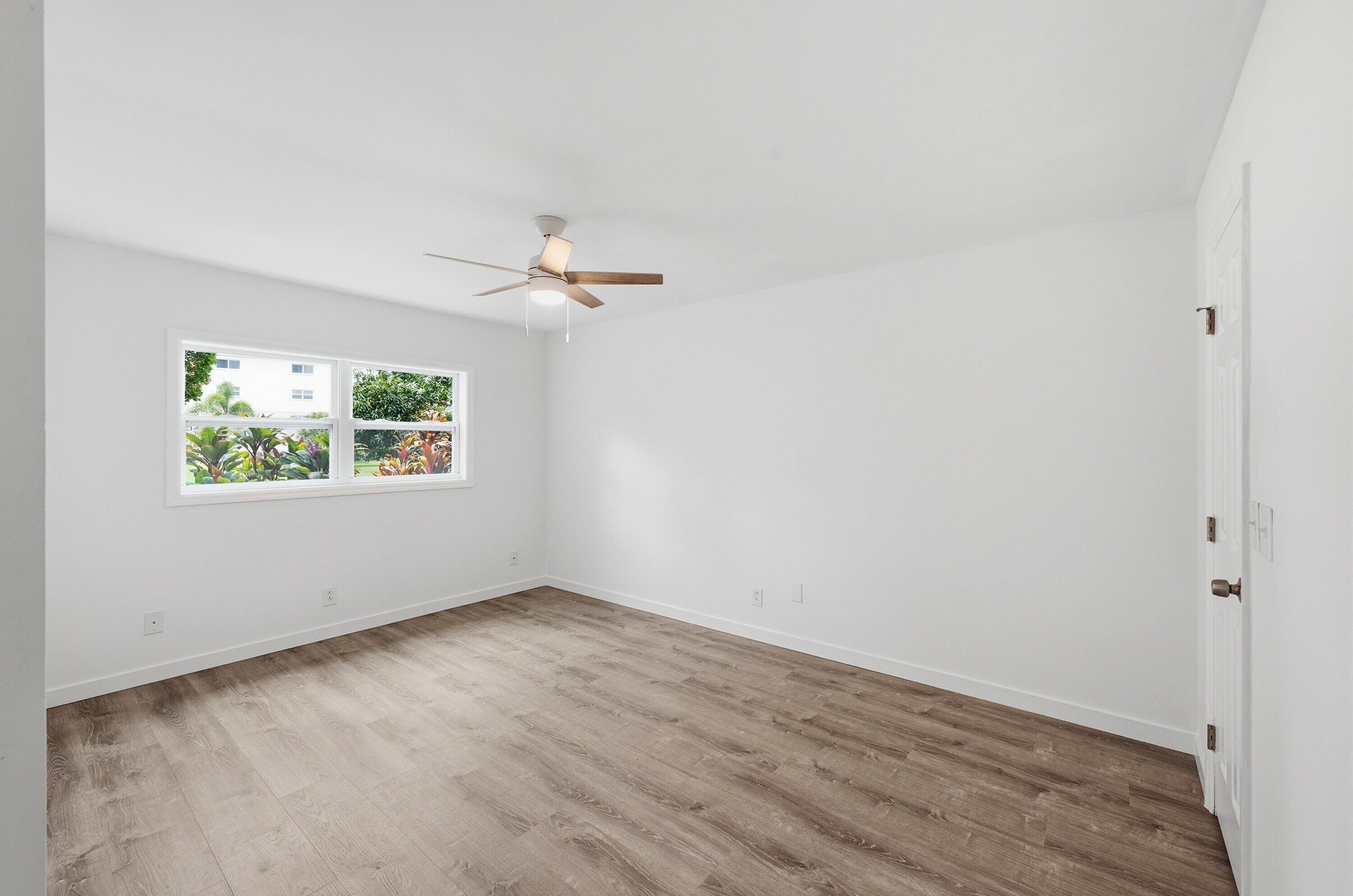 VILLAGE ROYALE FOREST GREEN CONDO - Residential
