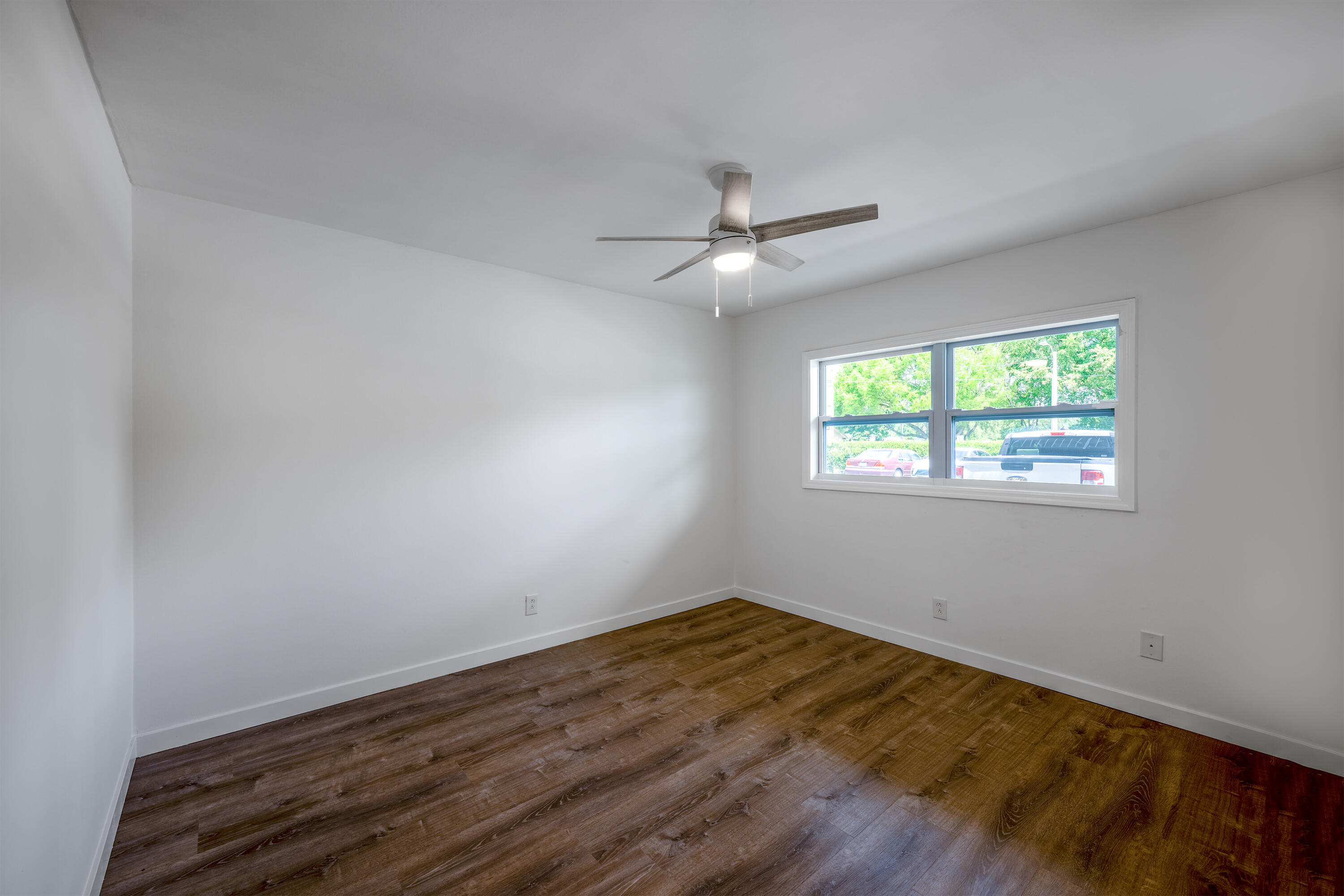 VILLAGE ROYALE FOREST GREEN CONDO - Residential
