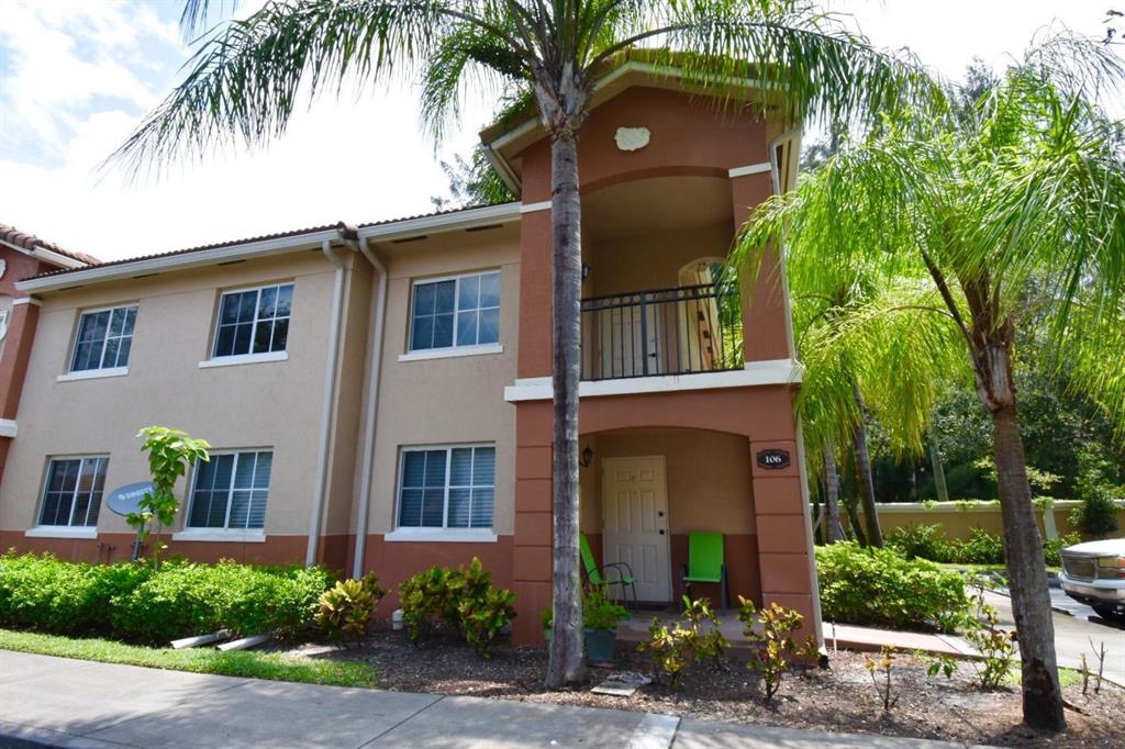 This is a lovely 3 bedroom, 2 full bath condo, Private and gated entrance and great area. Owner just painted unit and a brand new Air/ heating system was placed. all work done on July 2020:cost 9400.00.This unit is ready to move in. private and exclusive entrance to your unit.This unit is 5 miles away from 3 colleges.