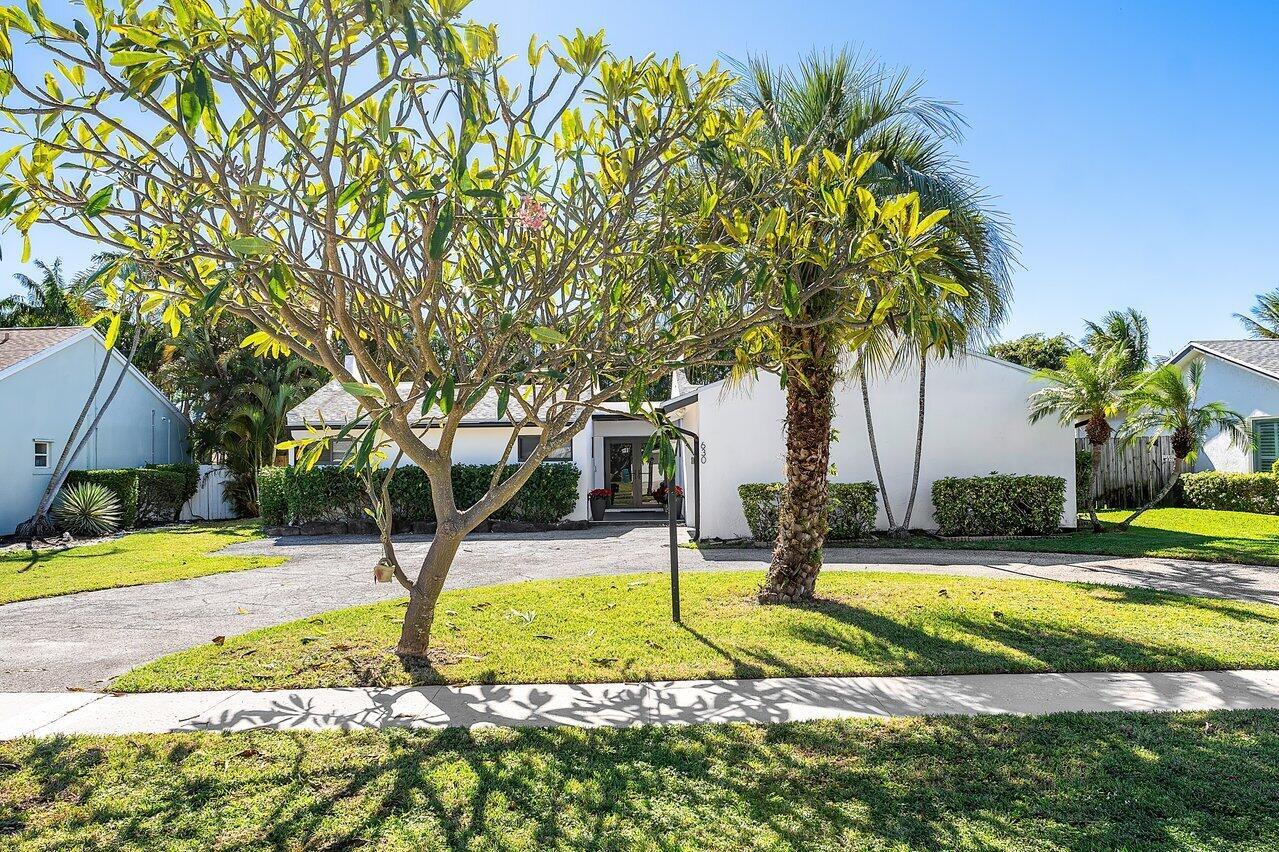 YACHTMANS COVE - Residential Lease