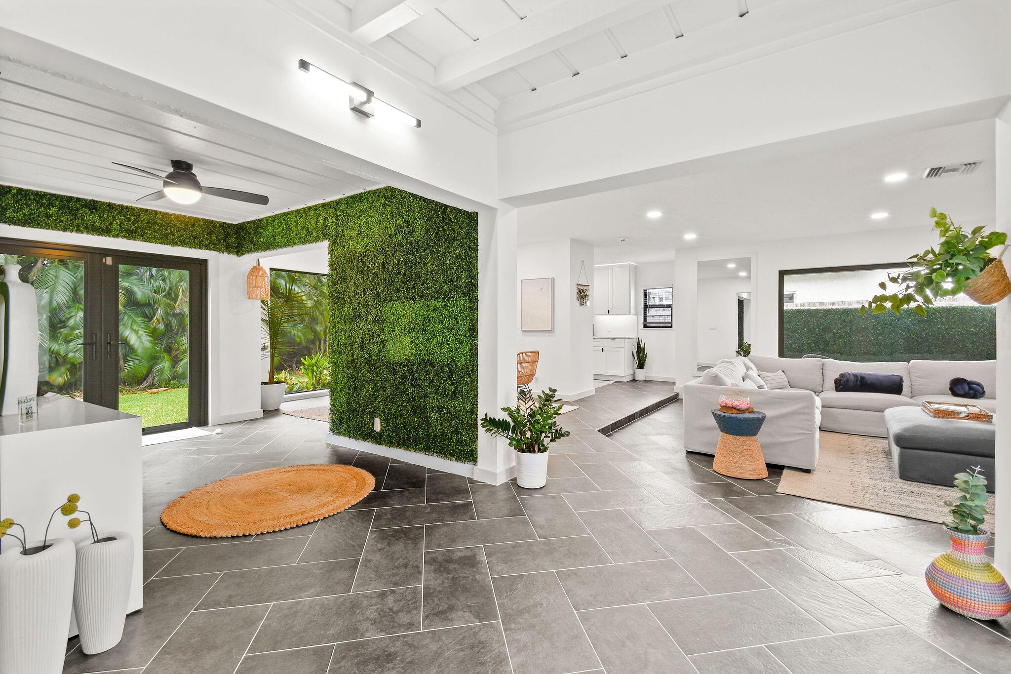 YACHTMANS COVE - Residential Lease