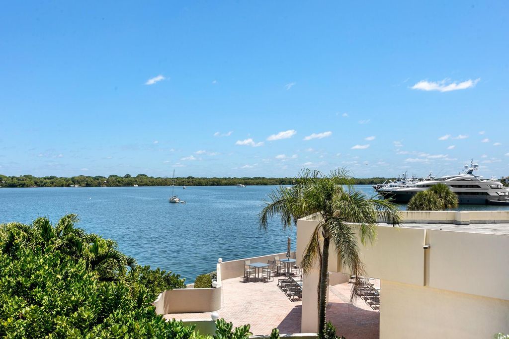 Photo of 130 Lakeshore Drive #322, North Palm Beach, FL 33408 (MLS # R11099085)