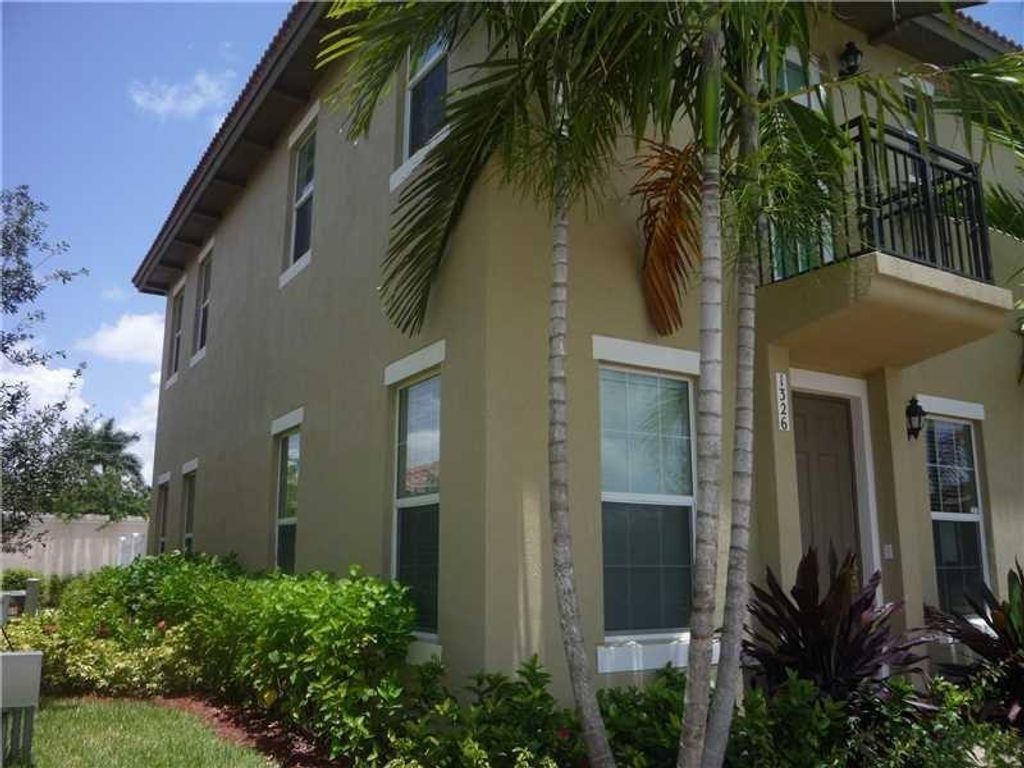 Photo of 1326 SW 147th Ter, Pembroke Pines, FL 33027 (MLS # F10297068)