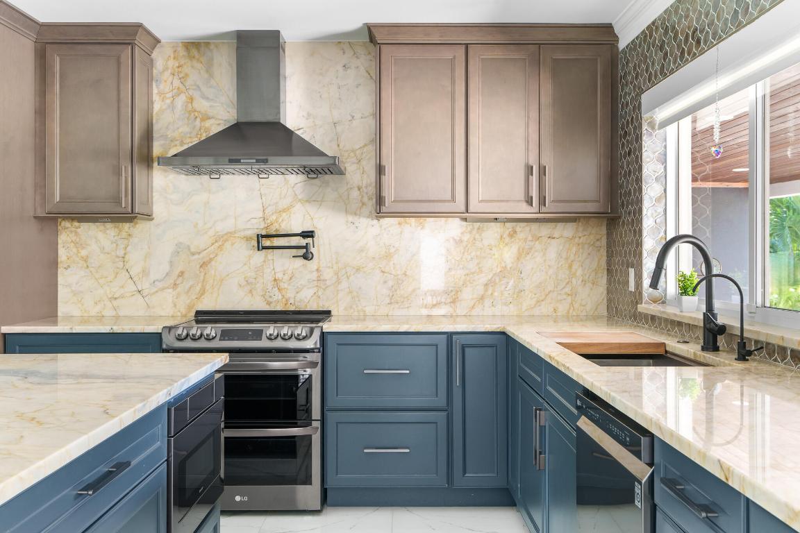 S/D OF 12-45-42, SE 1/4 IN - Residential