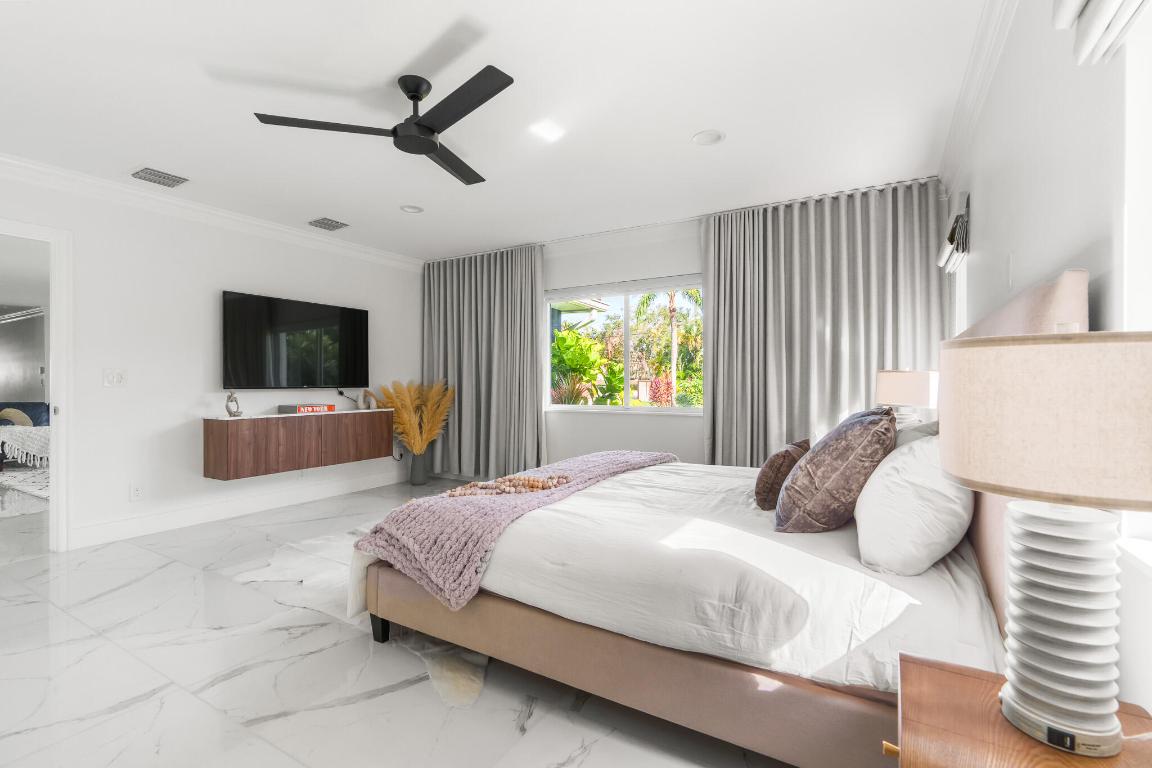 S/D OF 12-45-42, SE 1/4 IN - Residential