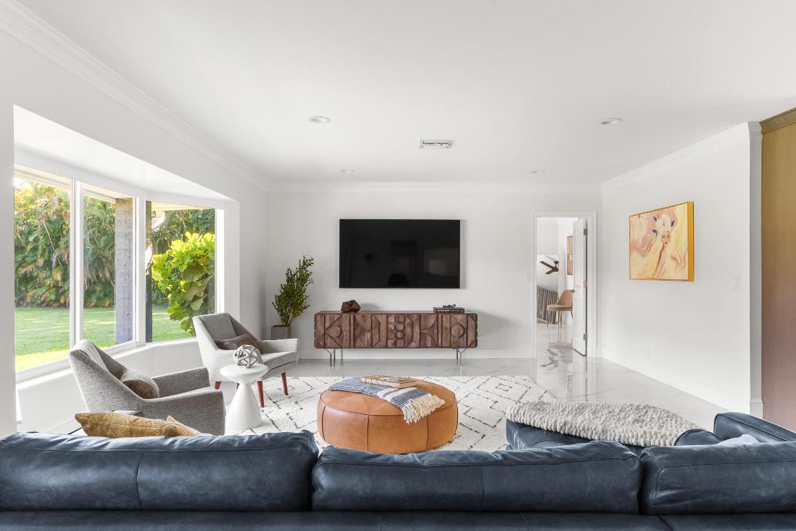 S/D OF 12-45-42, SE 1/4 IN - Residential