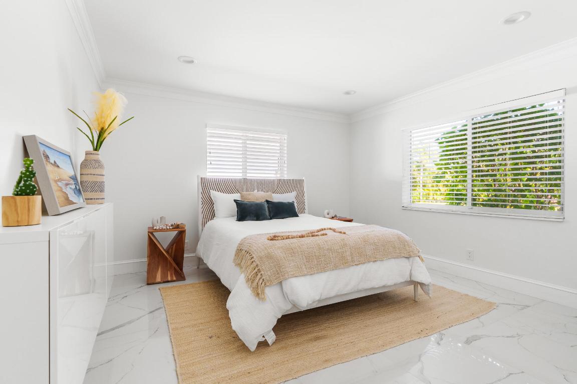 S/D OF 12-45-42, SE 1/4 IN - Residential