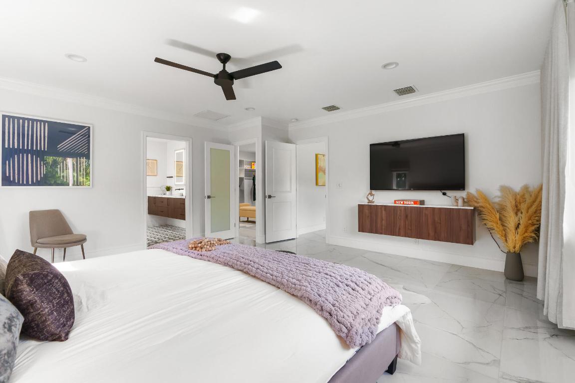 S/D OF 12-45-42, SE 1/4 IN - Residential