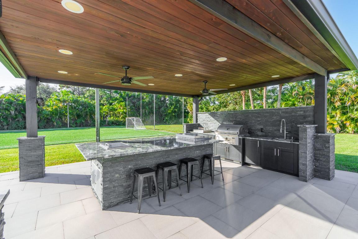 S/D OF 12-45-42, SE 1/4 IN - Residential